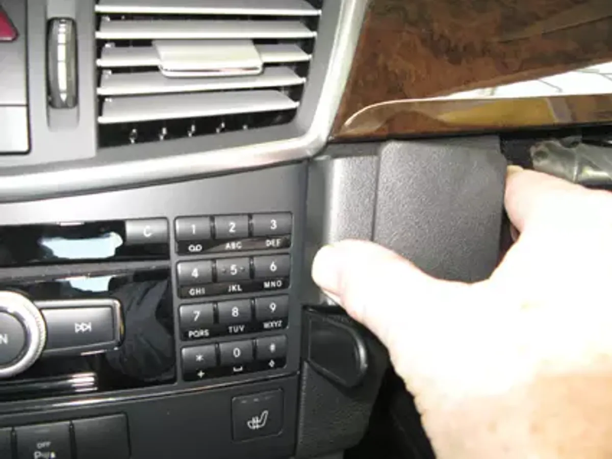 Brodit ProClip Dashbord brakett til MB E-klasse 