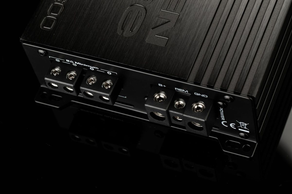 GLADEN RCORE 1-600 620W @ 2 ohm